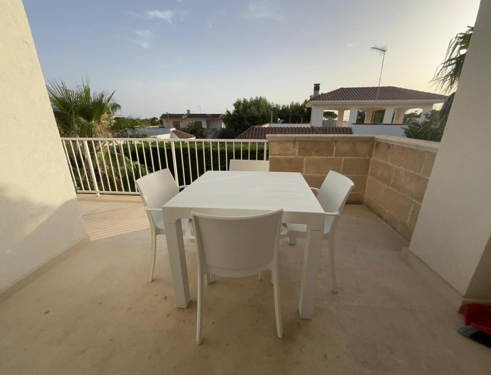 Aparthotel Residence Ludovica - Piscina Panoramica Vista Mare Santa Maria al Bagno Exterior foto