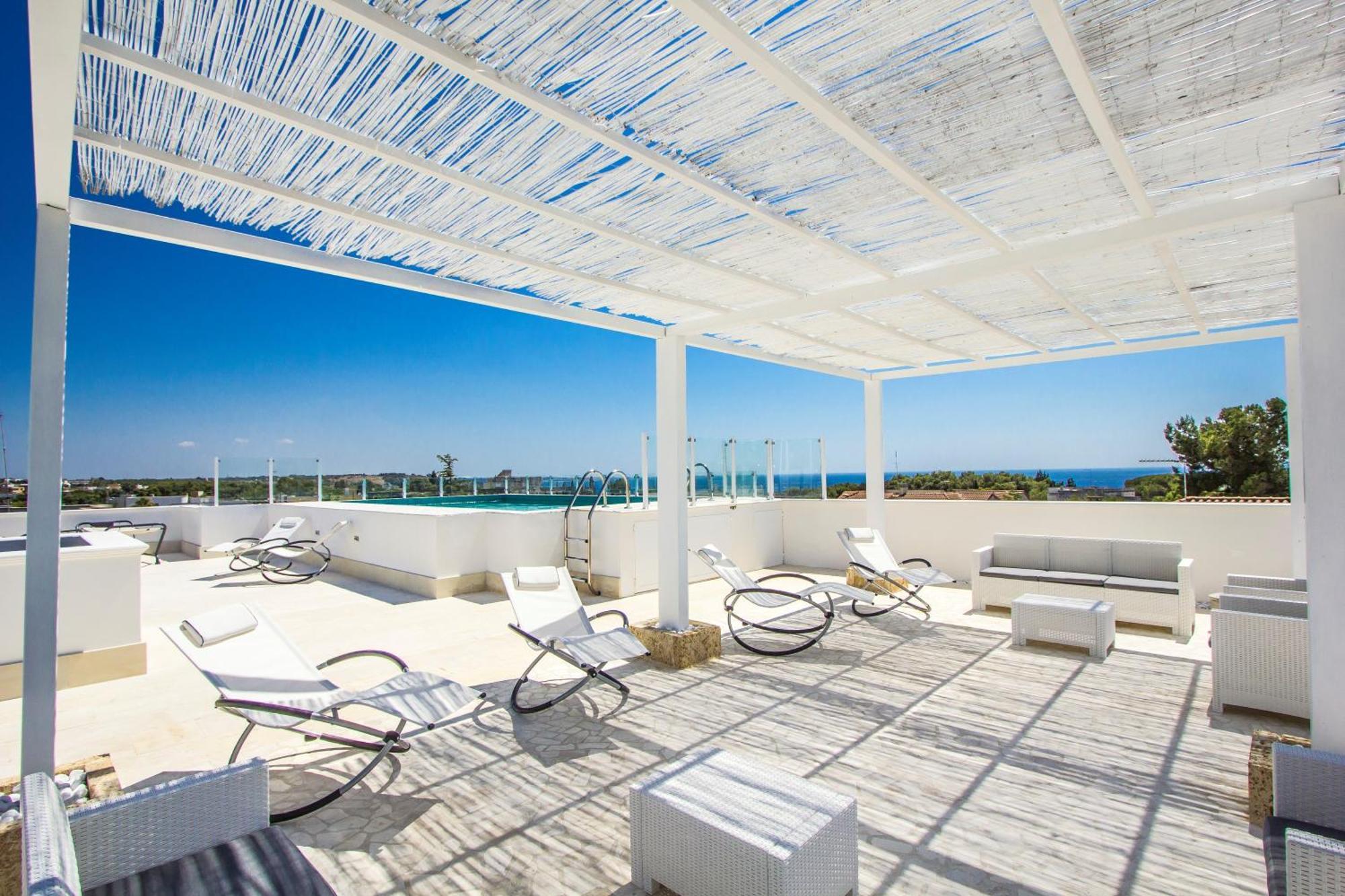 Aparthotel Residence Ludovica - Piscina Panoramica Vista Mare Santa Maria al Bagno Exterior foto