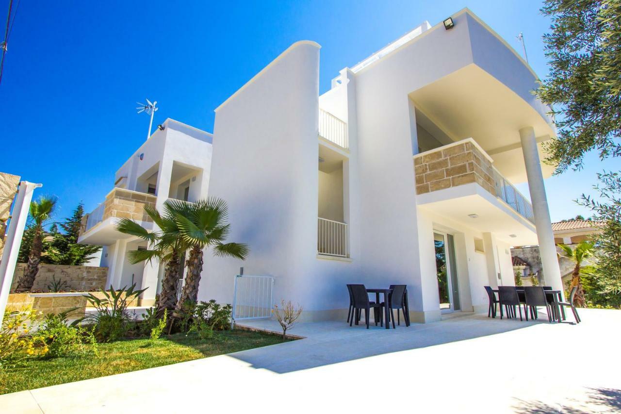 Aparthotel Residence Ludovica - Piscina Panoramica Vista Mare Santa Maria al Bagno Exterior foto