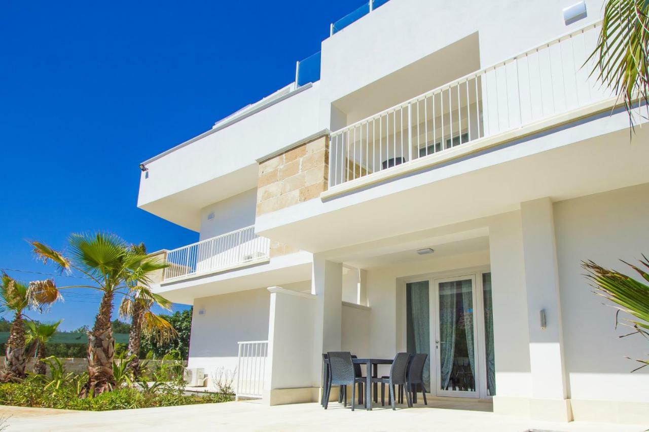 Aparthotel Residence Ludovica - Piscina Panoramica Vista Mare Santa Maria al Bagno Exterior foto